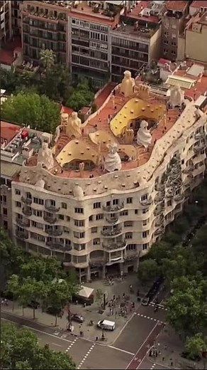 Casa Milà, Barcelona 🇪🇸 | Gaudí’s Masterpiece You Must See!