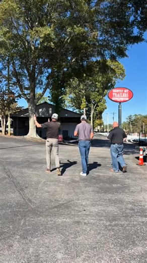 Texas came to town — serious trailer talk, leveling up 📈, not-so-serious faces. Stellar teamwork. 😎🤠 Diamond C Trailers #behindyoualltheway #dowork #equipmenttrailer #georgiatrailers | Country Boy Trailers