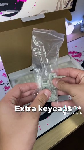 Thanks so much to @YUNZII KEYBOARD for sending this out - Link in bio to cop #techtok #cooltech #techreviews #techcreator #desksetup #yunzii #yunziikeyboard #viral #xyzbca #fyp #fypシ #gamingsetup #officesetup #pcbuild #pctips #wallpapers #wallpaperengine