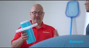 Doheny’s Swimming Pool Above Ground Winter Cover Clips & Bags | Properly Secure Your Winter Cover | 5” Wind Guard Clips Attaches Winter Cover to Top Rail (Cover/Wall Bags, 4 Pack)