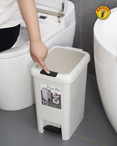 302K views · 366 reactions | Too many toilet paper will cause toilet clog to form. Hence, to avoid blocked toilet, throw your toilet paper away in a waste bin instead 8971894 – RM 27.90 #mrdiy #alwayslowprices #pedal dustbin | MR DIY | Facebook