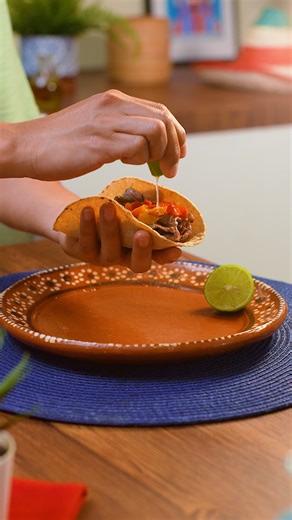 3.9M views · 10K reactions | Encuentra en Walmart tortillas de maíz amarillo y azul para tus fiestas patrias. | Walmart México | Facebook