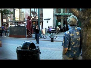 amazing violin street performer