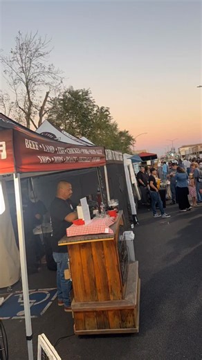 Brawley annual Chili Cook-off is going down tonight. The @cleavetoddvan and @randyruane79 killed it on the chili recipe #ahbeef | Justin Lofton