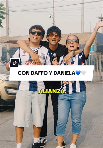 Largo Aliento, ¡Ese soy yo!😎 Empezamos el año blanquiazul con la gran @Daniela Darcourt y el crack de @🃏dafonsekadb🃏. Chistes, entradas y alegrías en el último encuentro de Alianza Lima. #futbolperuano #AlianzaLima #copalibertadores #futbol #ligalperú