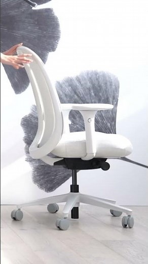 Tone Chair: Soft Contours