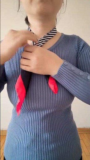 Fashionable Silk Scarf Tutorial 3 Elegant Ways to Wear It