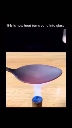 LogicViral on Instagram: "Ever wondered if you can make glass in your kitchen? This viral video showing sand turning into glass right on a spoon is a bit of a trick! While it looks like a simple DIY, melting sand is actually much harder than it looks. Pure sand (quartz) needs to reach a scorching 1,700°C (3,092°F) to melt—that’s the same temperature a spacecraft hits when it re-enters Earth’s atmosphere. A standard kitchen torch or stove simply can’t get that hot. Most “spoon glass” videos you s