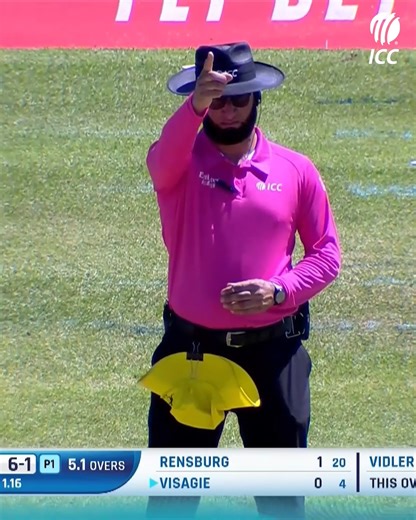 A fiery fast bowler helping his team to U19 Cricket World Cup supremacy 🏆 Callum Vidler charging in for Australia 📺 | ICC - International Cricket Council