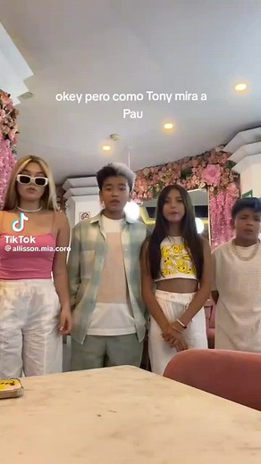 Luigi and Paula's Fun Hand-Clapping Routine