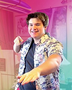 11K views · 262 reactions | Watch Ruth from Sydney to the Max, Max from Gabby Duran, and Pearce from ZOMBIES 2 recreate some iconic moments from Hannah Montana - Which is your favorite? Let us know in the comments below! | Disney Channel | Facebook