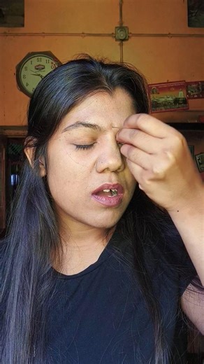 Safetypin bindi hack 😱😱 #hacks #viralhacks #bindi #ytshorts #shorts #painful #viralchallenge