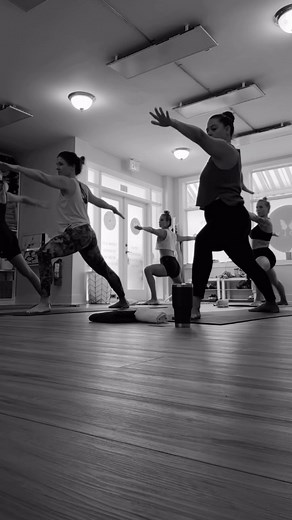 🧘‍♀️🏋️‍♂️ Rise and shine, Key West! 🌞 This morning’s yoga and fitness classes with @joliewilsonyoga at Evolve were OMazing! 🙌 We flowed, breathed, stretched, and sweat our way to feeling stronger, more centered, and full of positive energy. 🌿💪 Joining together in the spirit of wellness is truly something special! 🌅 #EvolveKeyWest #YogaLife #FitnessJourney #MindBodySoul #CommunityWellness #MorningMotivation #StrongerTogether #HealthyHabits #EmbraceTheJourney #PositiveVibes #KeyWestFitness 