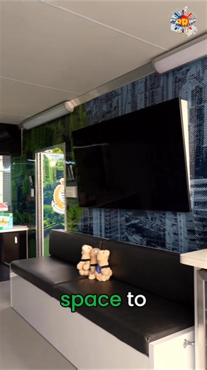 Following the Lapu Lapu Festival tragedy, we've established a support center on Fraser Street to provide information, emotional support, and connect people with resources. Open daily, staffed by police and Victim Services. #LapuLapuFestival #CommunitySupport #Vancouver #VictimServices #MentalHealth #TragedyResponse #CommunityStrong #SupportCenter #CrisisSupport #VancouverPD | CPRM Radyo | Facebook