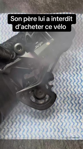 Je répare ce vélo pourtant interdit par son père #velo #bicycle #reparation #repair