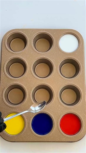 5.3K views · 13 reactions | #asmr #asmrsounds #art #artwork #colormixing #mixedmediaart #sastisfying #artstudio | SoothingSouls | Facebook