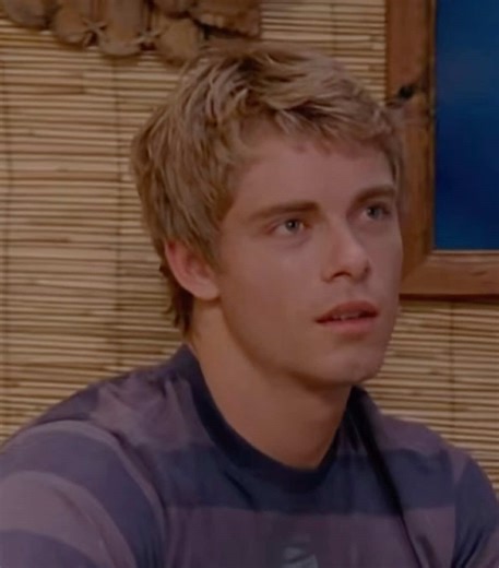 Luke Mitchell and The Magic of H2O Just Add Water