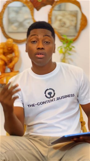 Tu publies. Tu te donnes à fond. Et pourtant, rien ne décolle. Peu de vues, peu de réactions, encore moins de clients. Tu finis par penser que c’est l’algorithme qui t’en veut. Mais le vrai problème n’est pas la plateforme. C’est ton contenu qui travaille sans moteur. Tu nourris l’algorithme, pas ton business. AI Content Money Machine t’apprend à créer du contenu qui te fait gagner de l'argent. Une méthode simple, basée sur l’intelligence artificielle, qui transforme 1h par jour en contenu effic