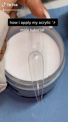 Nail Tech Techniques for Flawless Acrylic Nails