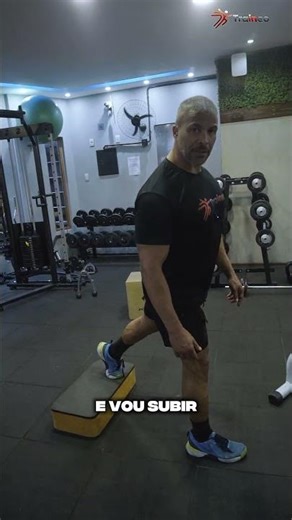 Afundo com Step Atrás