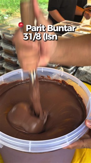 Kek Coklat Moist Parit Buntar: Resepi & Lokasi Popular Briva