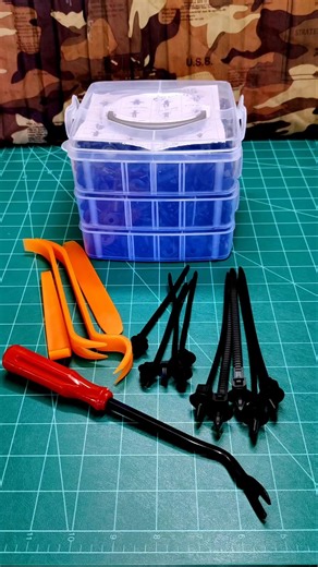 Bumper clips, plastic clip pins.