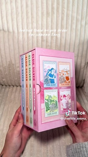 Unboxing the Gold Rush Ranch Box Set by Elsie Silver