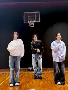 HOSEOK WITH MOMO AND NAYEON OH MY G !?!?!? | Kayecee Kim