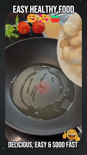 Ingredient: -Olive -Butter -400g mushrooms -1 Onion -Red peppers -2 Cloves of garlic -Salt -Pepper -Chillies -Parsley Dressing: 1 tbsp creme fraiche, 1 tbsp natural yoghurt, 1 tbsp mayonnaise, 2 cloves of garlic, salt, pepper | Easy Recipes For Home Cooking