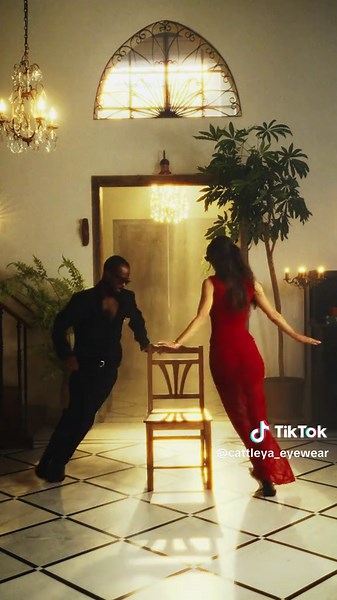 Cattleya Eyewear: Win with Stylish Glasses