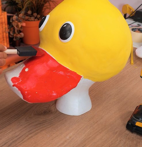 906K views · 3.9K reactions | Duck mask transformation, step by step! | 5-Minute Crafts Men | Facebook