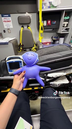 Viral Glove Doll Tutorial: Easy Step-by-Step DIY