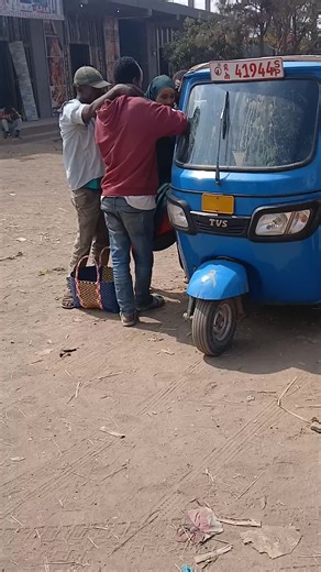 Meka s.a.w (@meka.s.a.w)’s videos with original sound - Meka s.a.w