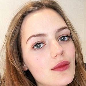 Esther Heesch – Age, Bio, Personal Life, Family & Stats | CelebsAges