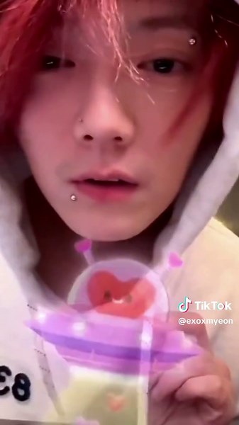 Luhan's First Snow Performance with EXO