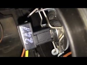 Changing the H7 bulb on the Smart Light Change