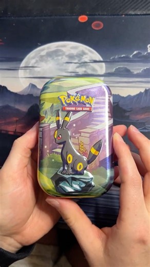 Opening an Umbreon Pokémon Tin… Did We Hit BIG?! 👀🔥
