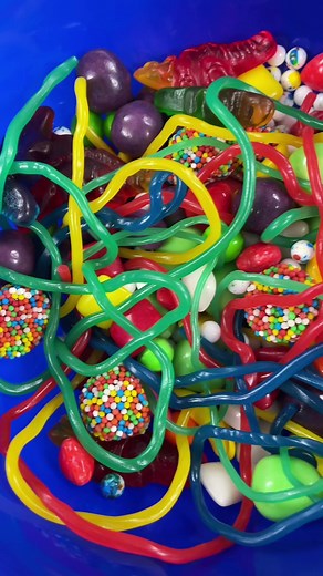 Lets make a custom candy mix for Erin! #hellosweetscandy #candyshop #candystore #candy #candymix #picknmix #picknmixus #candysalad #wny