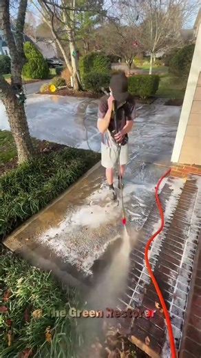 Cleaning | Pressure Washing | Hedging | Landscaping | Washing #shorts #satisfying #gardening