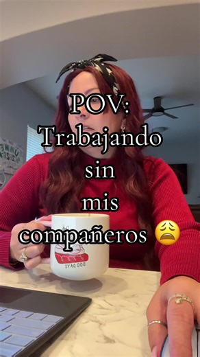 No hay con quien chismiar y el tiempo se pasa muy despacio 😢 #thesynergyexperience #chiste #trabajo #caregiver #fun