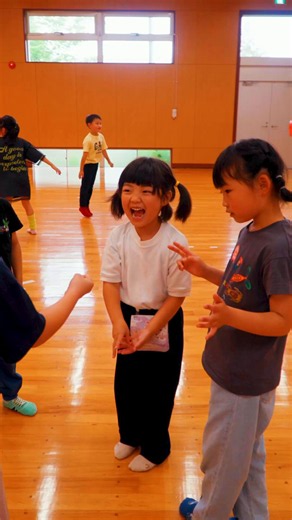 夏休み中の子どもたちについて、熱中症や栄養不足などのリスクや孤立を解消するために、安心安全な「涼しい居場所」と「食」を確保する。そうした自治体の取組を高市内閣は支援しています。夏休みが近づいてきましたが、多くの自治体にご活用いただきたいと思います。