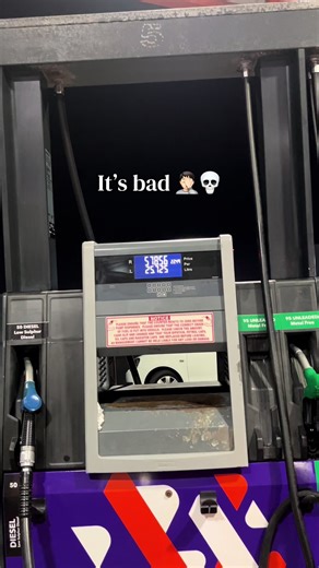 Who can remember when a littler of fuel were 10 rand 😩🤞🏻 miss the old days 😭#bigproblems #viral?tiktok🥰 #fuel #crazy #sa