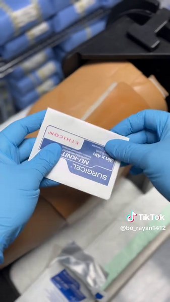 كيفية استخدام Surgicel لوقف النزيف أثناء العمليات