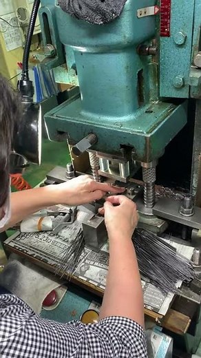 プレス加工(トリミング)