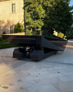 1.2M views · 12K reactions | Convinced that this is an alien spaceship  | Supercar Blondie | Facebook