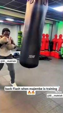Majembe is the winner 🏆 🥇 champion boxer in kenya back Flash when Majembe is training #backflash