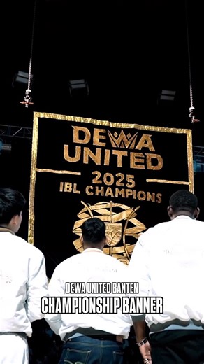 Indonesian Basketball League on Instagram: "@dewautdbc hanging their first championship banner 🏆🔥 🎟️ Seluruh tiket tersedia melalui Livin’ Sukha by Livin’ Mandiri. Datang lebih awal dan rasakan berbagai keseruan lainnya! Cek link di bio untuk tiket! 📺 Nikmati seluruh pertandingan secara live di YouTube IBLTV! Aktifkan membership IBL TV mulai dari Rp19.900 (belum termasuk pajak). #IBLGOPAY2026 #IBL #BasketIndonesia"