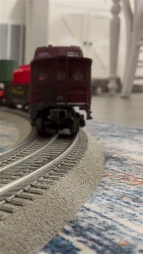 Prr turbine leaving the station