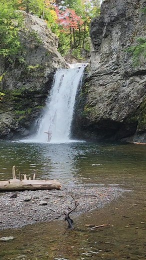 Must-Do Hikes [Part 2] 📍 Drysdale Falls, Tatamagouche Mountain NS 🥾 1.3km out-and-back 🧭 Getting There: Google Maps is accurate and takes you right to the trailhead. Head out the 311 and turn left at the church. Follow Balmoral Road (not marked) for about 500m. 🚘 Parking: Park on the shoulder. The trail is on the left and not clearly marked so watch for it. You’ll often see other cars there as well. 🚻 No facilities. Please practice “leave no trace” principals 🐾 Dog friendly but (like most 
