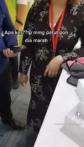 595K views · 6.9K reactions | Beli handphone baru tapi dapat barang second hand. Tak kan SenQ @ Senheng jual barang second hand? 樂 Nak beli Honor jugak? -> https://shope.ee/2KtVOL7iGO | Jawatan Kosong Kerajaan | Facebook